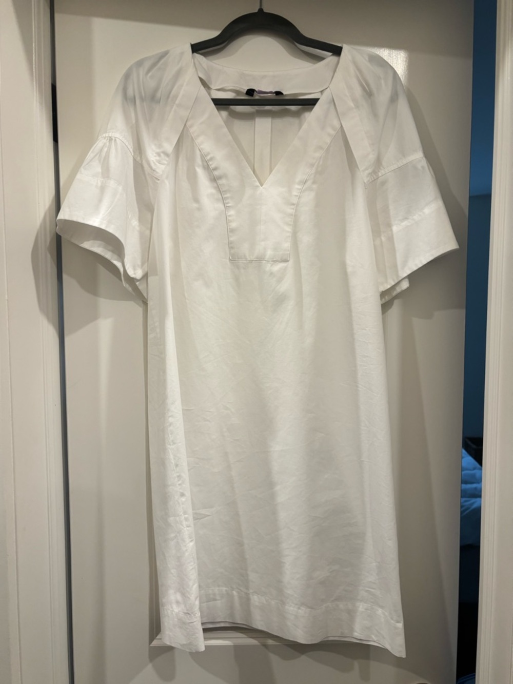 Banana Republic White V-Neck Short Sleeve Cotton Shift Dress, size S